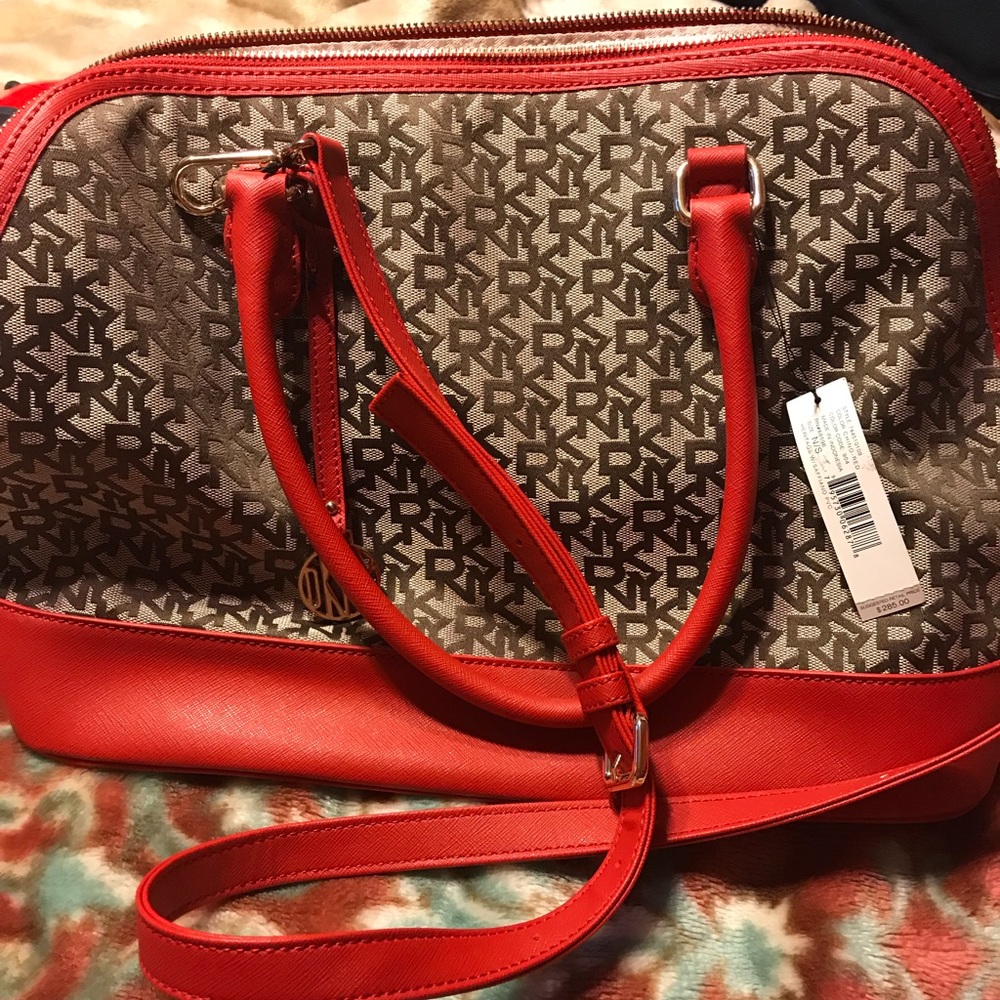 Auth DKNY Heritage Purse Chino Leather